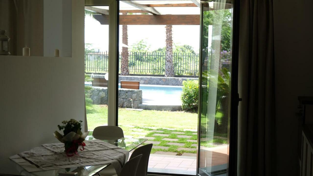 Holiday Homes Borgo Papardo Джарре Экстерьер фото